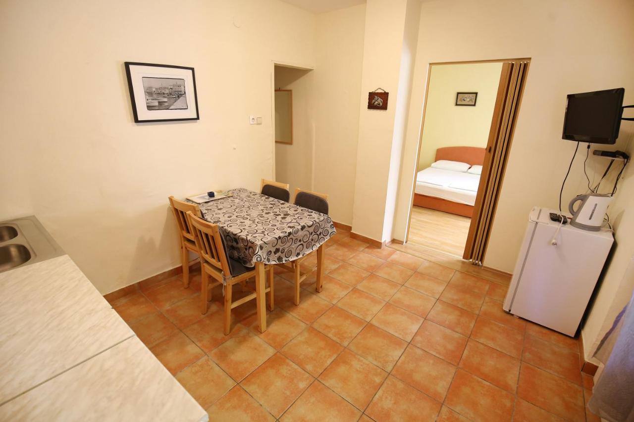 Apartmani Buca 비오그라드나모루 외부 사진