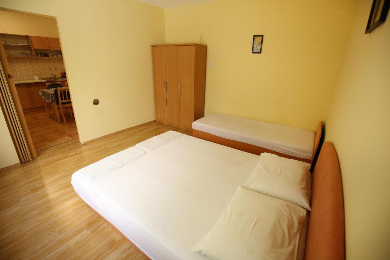Apartmani Buca 비오그라드나모루 외부 사진